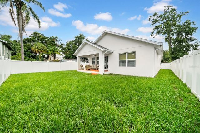 809 E HANNA AVENUE, Tampa, FL 33604