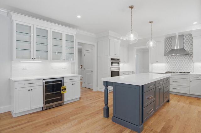 1 Dolores Drive, Burlington, MA 01803