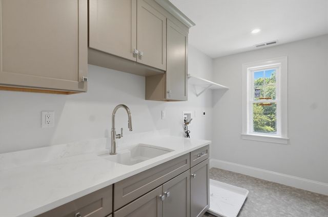 1 Dolores Drive, Burlington, MA 01803