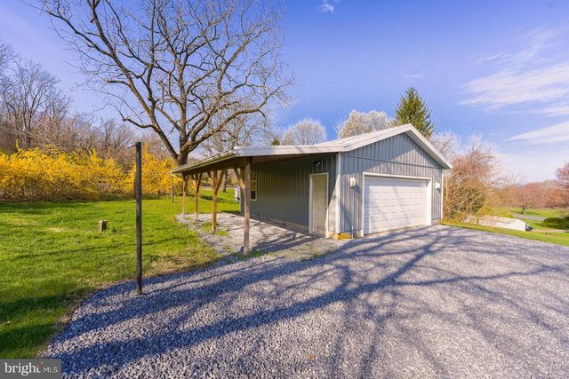 11 WITWER LN, Fleetwood, PA 19522