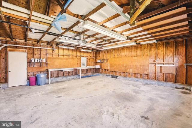 11 WITWER LN, Fleetwood, PA 19522