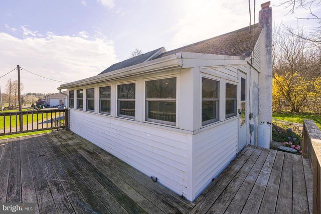 11 WITWER LN, Fleetwood, PA 19522