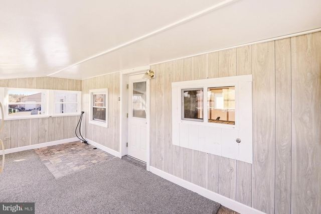 11 WITWER LN, Fleetwood, PA 19522