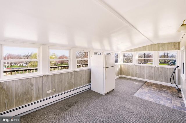 11 WITWER LN, Fleetwood, PA 19522