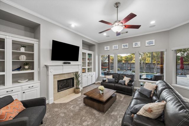 3523 Silvercreek Drive, Manvel, TX 77578