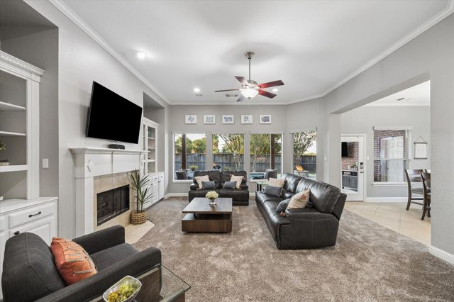 3523 Silvercreek Drive, Manvel, TX 77578