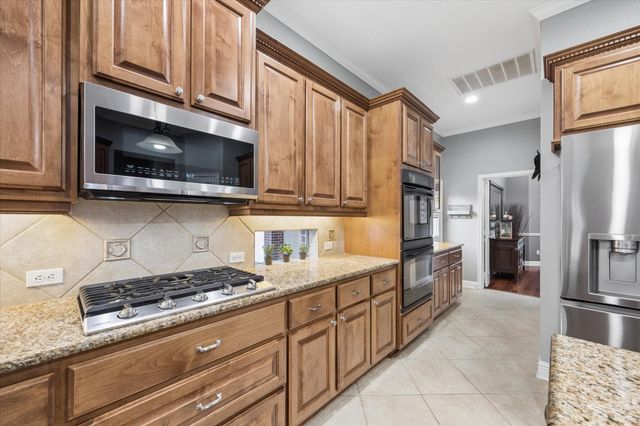 3523 Silvercreek Drive, Manvel, TX 77578