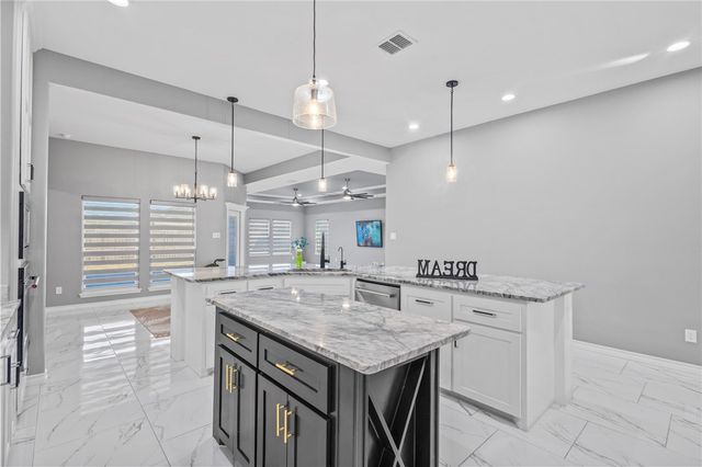 2626 Lannister Lane, Corpus Christi, TX 78415