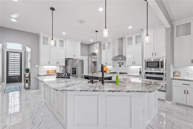 2626 Lannister Lane, Corpus Christi, TX 78415