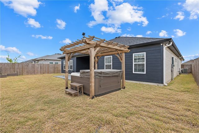 2626 Lannister Lane, Corpus Christi, TX 78415