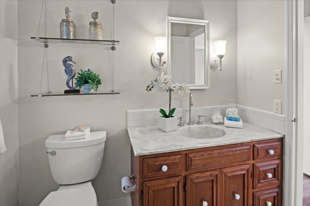 1202 Lillian Ave, San Leandro, CA 94578