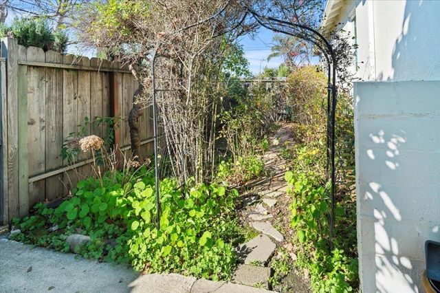 1202 Lillian Ave, San Leandro, CA 94578