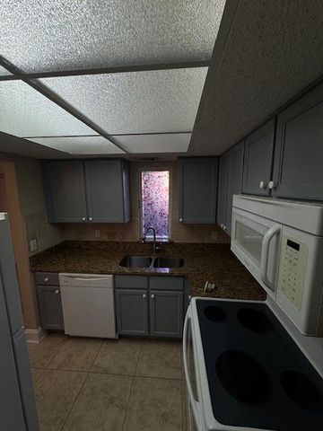 1536 SE Royal Green Circle 104, Port St. Lucie # 104, Port St Lucie, FL 34952