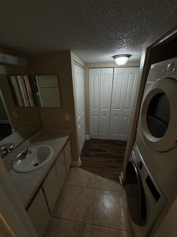 1536 SE Royal Green Circle 104, Port St. Lucie # 104, Port St Lucie, FL 34952