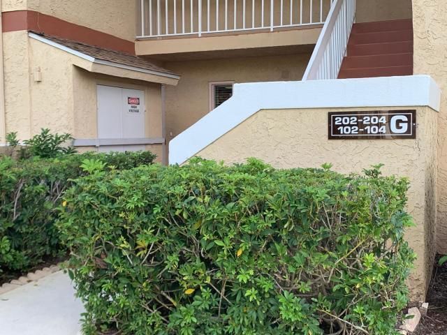 1536 SE Royal Green Circle 104, Port St. Lucie # 104, Port St Lucie, FL 34952
