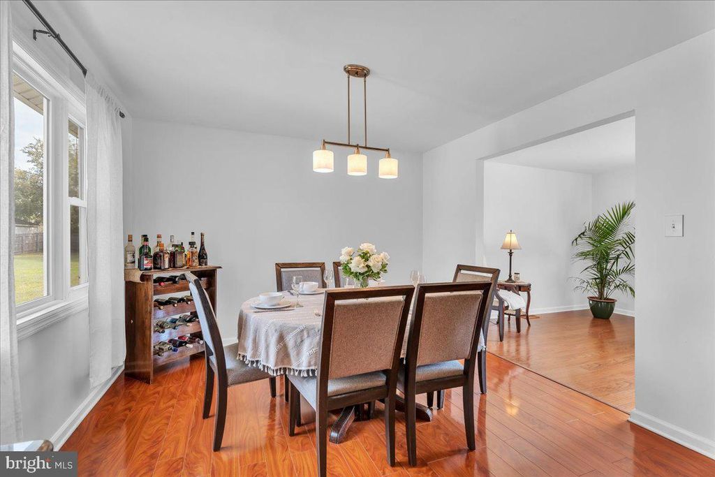 7 SURREY CT, BERLIN, NJ 08009 — photo 4