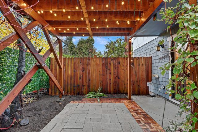 9005 Fremont Avenue N #A, Seattle, WA 98103