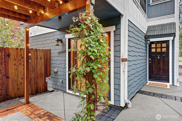 9005 Fremont Avenue N #A, Seattle, WA 98103