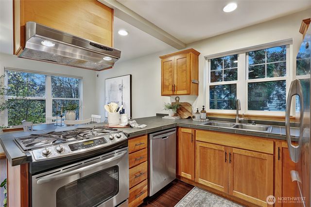 9005 Fremont Avenue N #A, Seattle, WA 98103