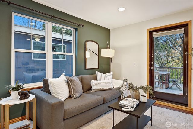 9005 Fremont Avenue N #A, Seattle, WA 98103