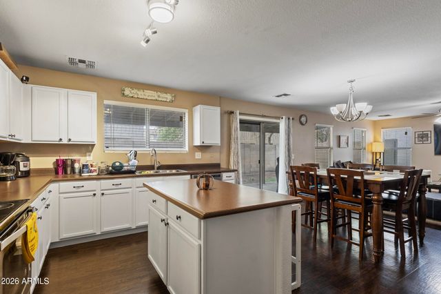 9419 W VIRGINIA Avenue, Phoenix, AZ 85037