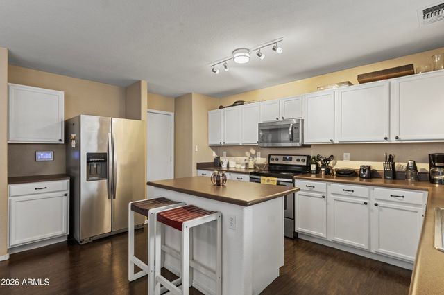 9419 W VIRGINIA Avenue, Phoenix, AZ 85037