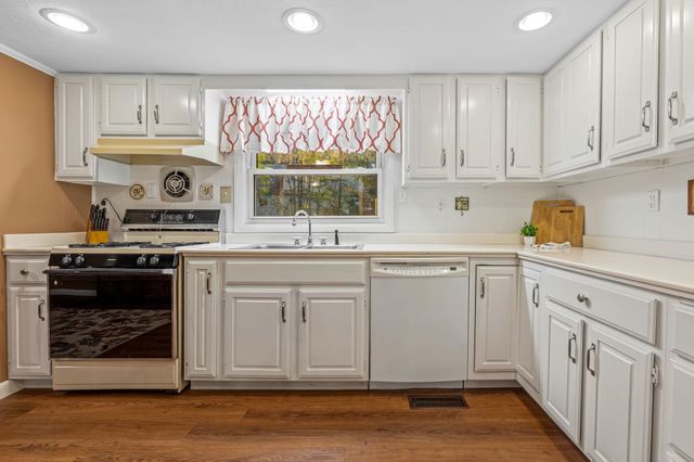 7 Eden Lane, Moultonborough, NH 03254
