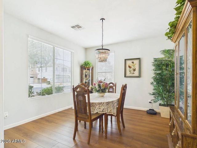 2837 E PALMDALE Lane, Gilbert, AZ 85298