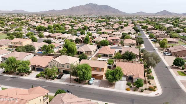 2837 E PALMDALE Lane, Gilbert, AZ 85298