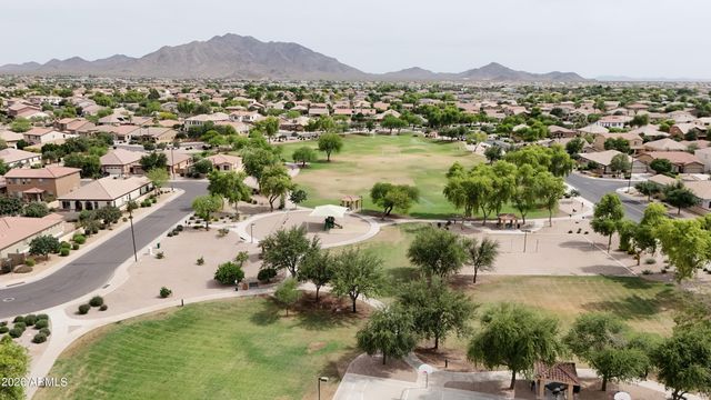 2837 E PALMDALE Lane, Gilbert, AZ 85298