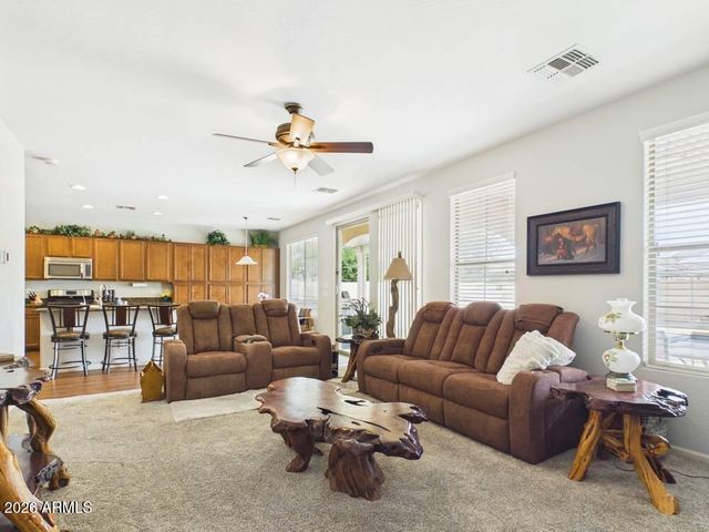 2837 E PALMDALE Lane, Gilbert, AZ 85298