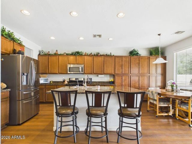2837 E PALMDALE Lane, Gilbert, AZ 85298