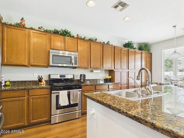 2837 E PALMDALE Lane, Gilbert, AZ 85298