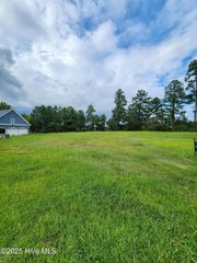 245 Highwood Lane, New Bern, NC 28562