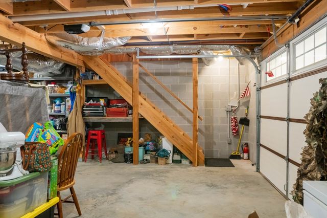 250 Woodard Hollow Ln, Gainesboro, TN 38562