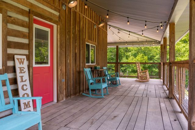 250 Woodard Hollow Ln, Gainesboro, TN 38562