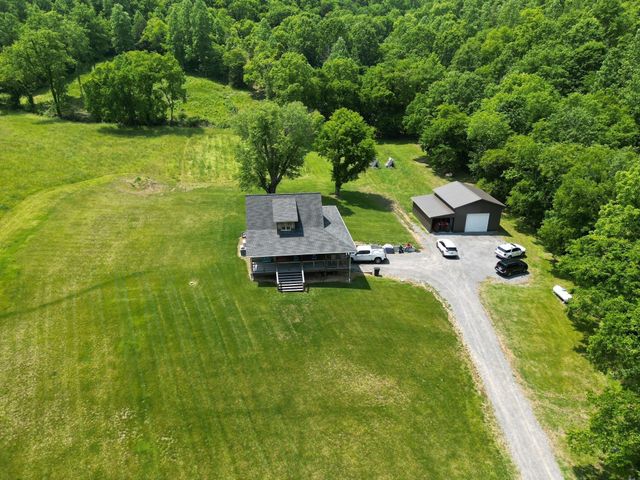 250 Woodard Hollow Ln, Gainesboro, TN 38562