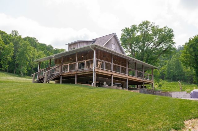 250 Woodard Hollow Ln, Gainesboro, TN 38562