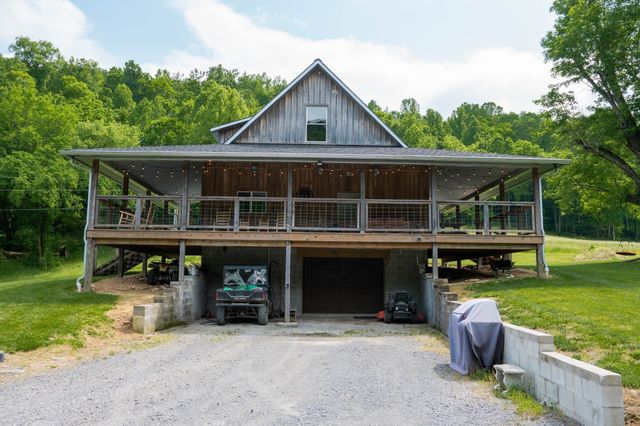 250 Woodard Hollow Ln, Gainesboro, TN 38562