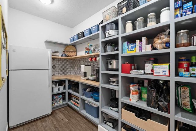 19631 E BUCKEYE Ave, Otis Orchards, WA 99027