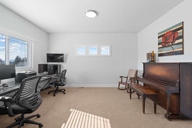 19631 E BUCKEYE Ave, Otis Orchards, WA 99027