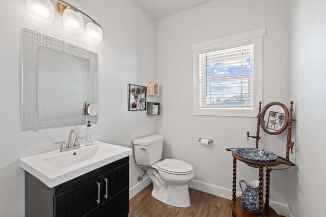 19631 E BUCKEYE Ave, Otis Orchards, WA 99027