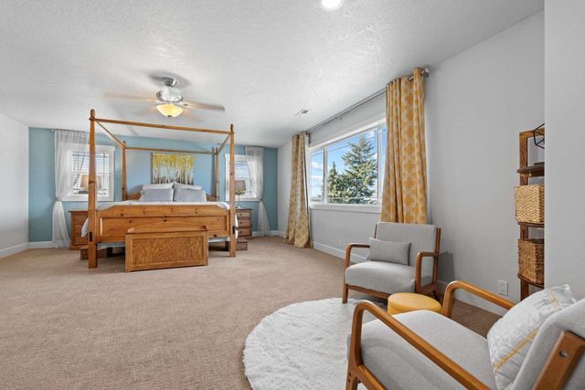 19631 E BUCKEYE Ave, Otis Orchards, WA 99027