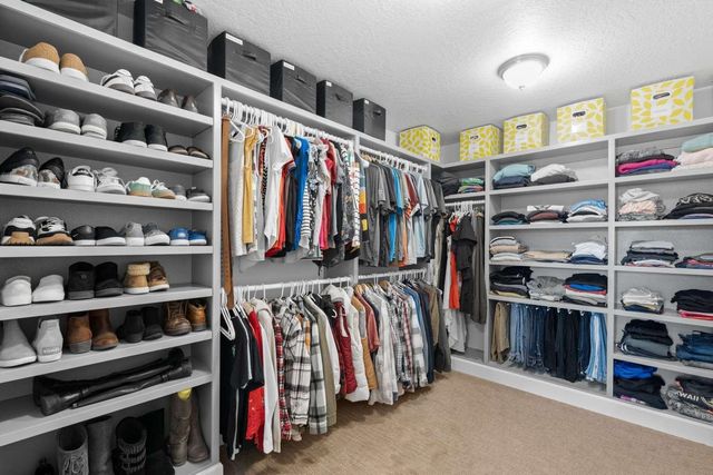 19631 E BUCKEYE Ave, Otis Orchards, WA 99027