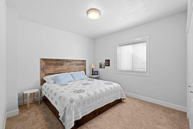 19631 E BUCKEYE Ave, Otis Orchards, WA 99027