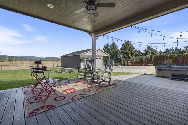 19631 E BUCKEYE Ave, Otis Orchards, WA 99027