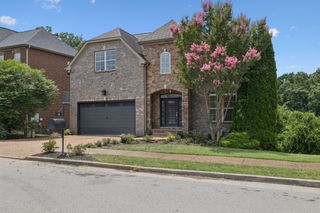 549 Summit Oaks Ct, Nashville, TN 37221