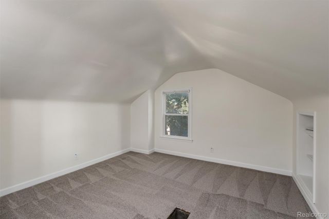 1427 Pearson Street, Fenton, MI 48220