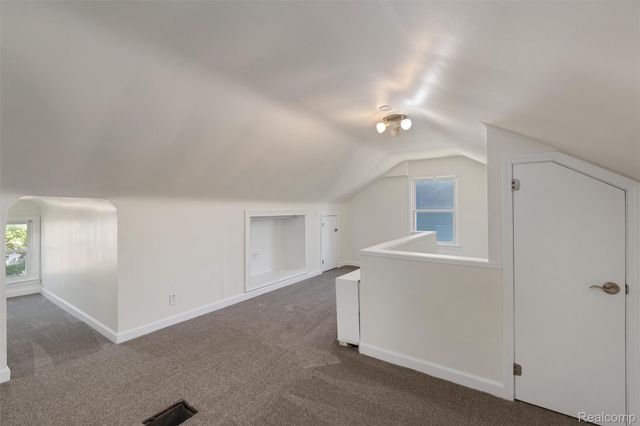 1427 Pearson Street, Fenton, MI 48220