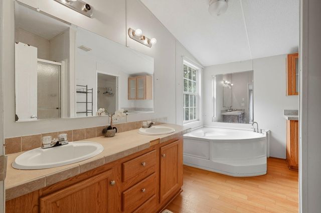 362 Schubert Circle, Defuniak Springs, FL 32433